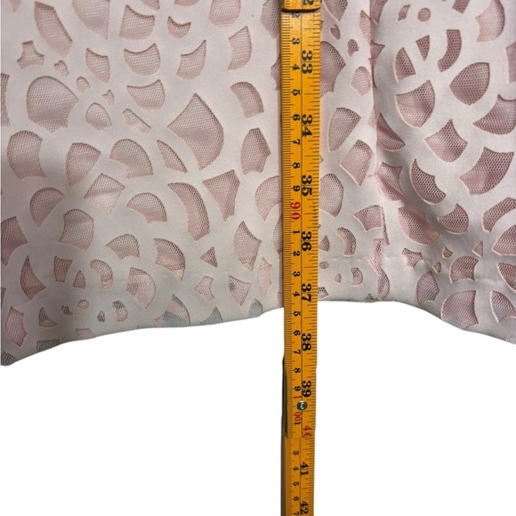 Karl Lagerfeld Light Pink Pencil Dress Rosette Cut Out Overlay Zip Closure SZ 4 - Picture 14 of 14